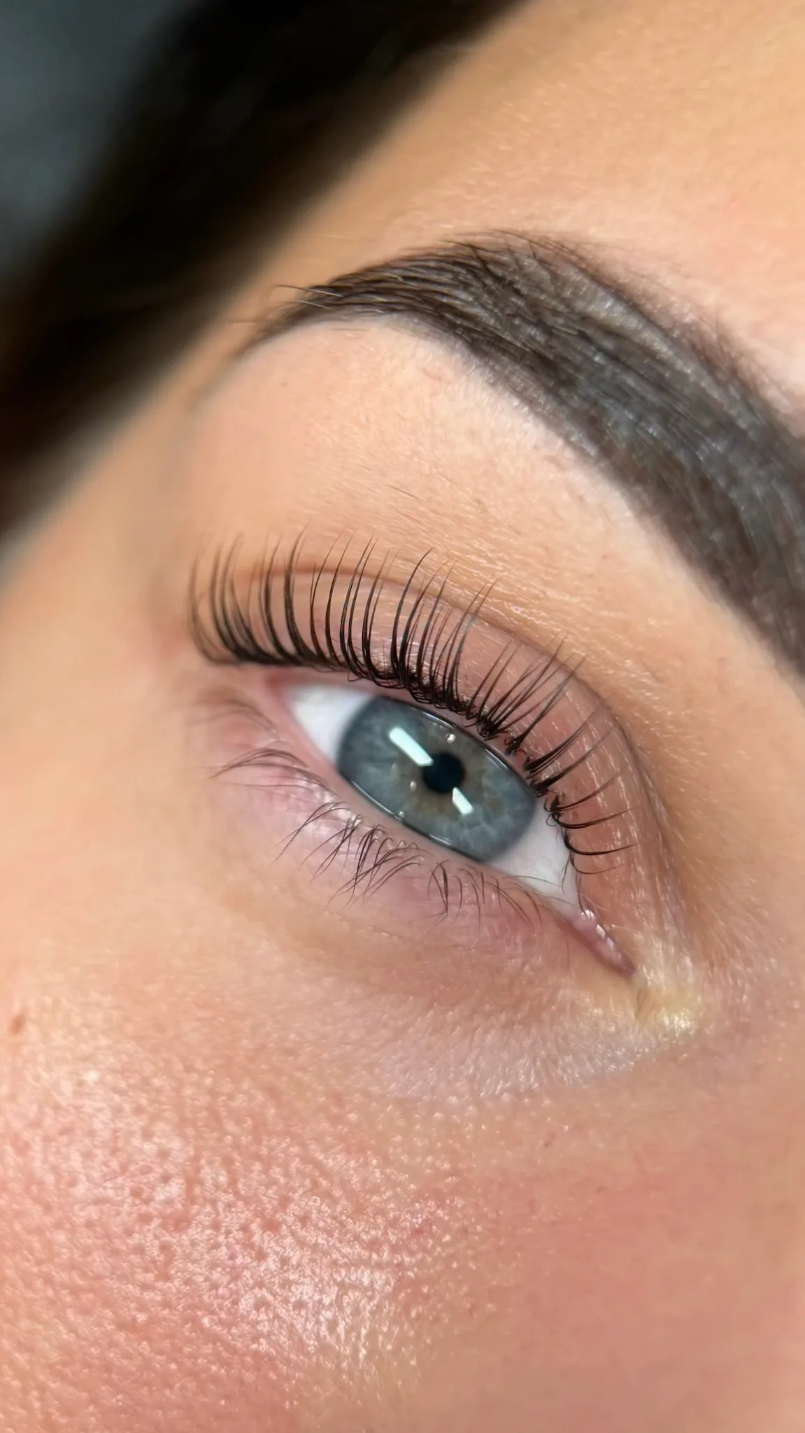 Natural lashes after a lash lift